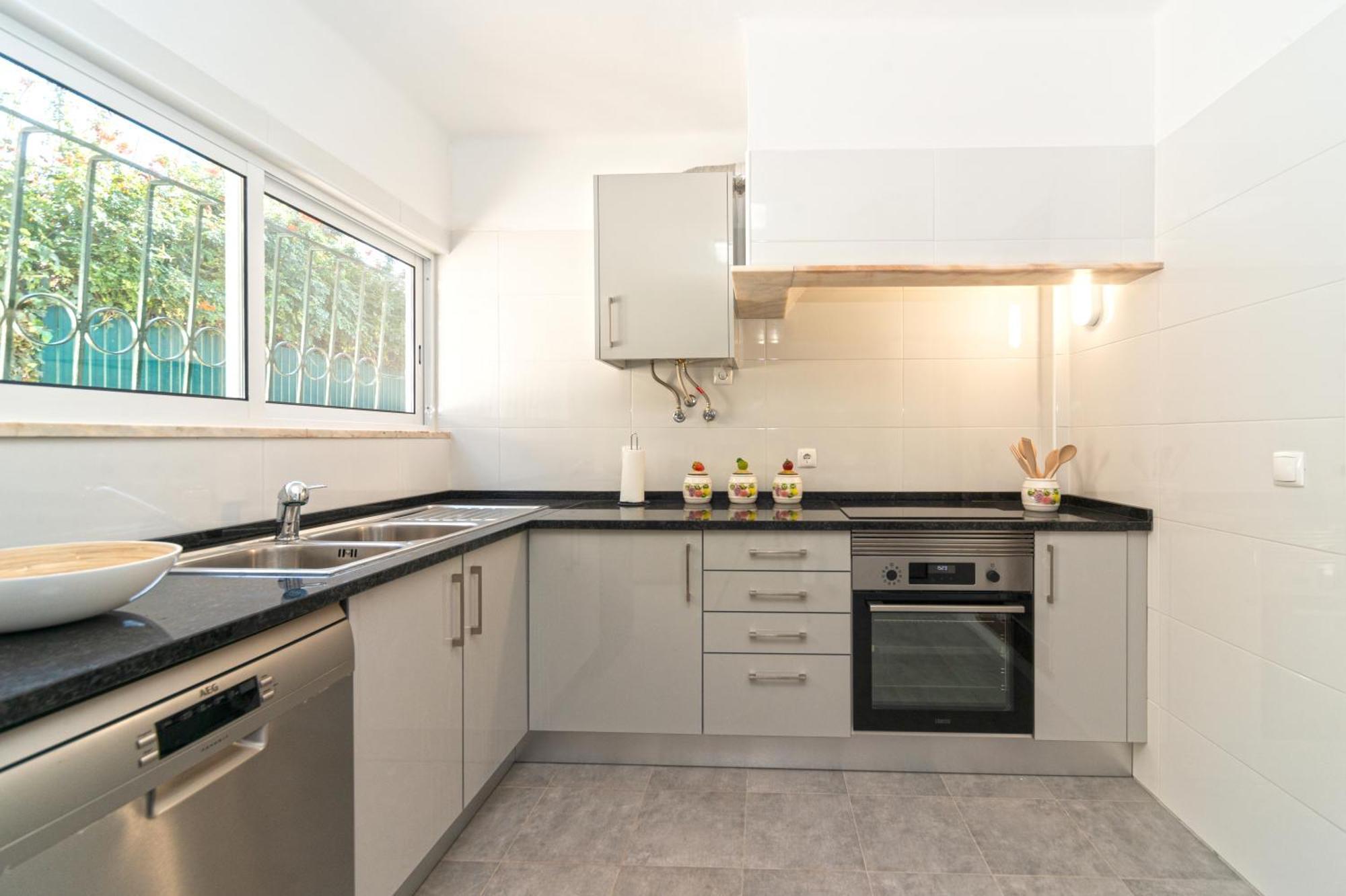 4-Bedroom House In Cascais, Near Guincho Beach Εξωτερικό φωτογραφία