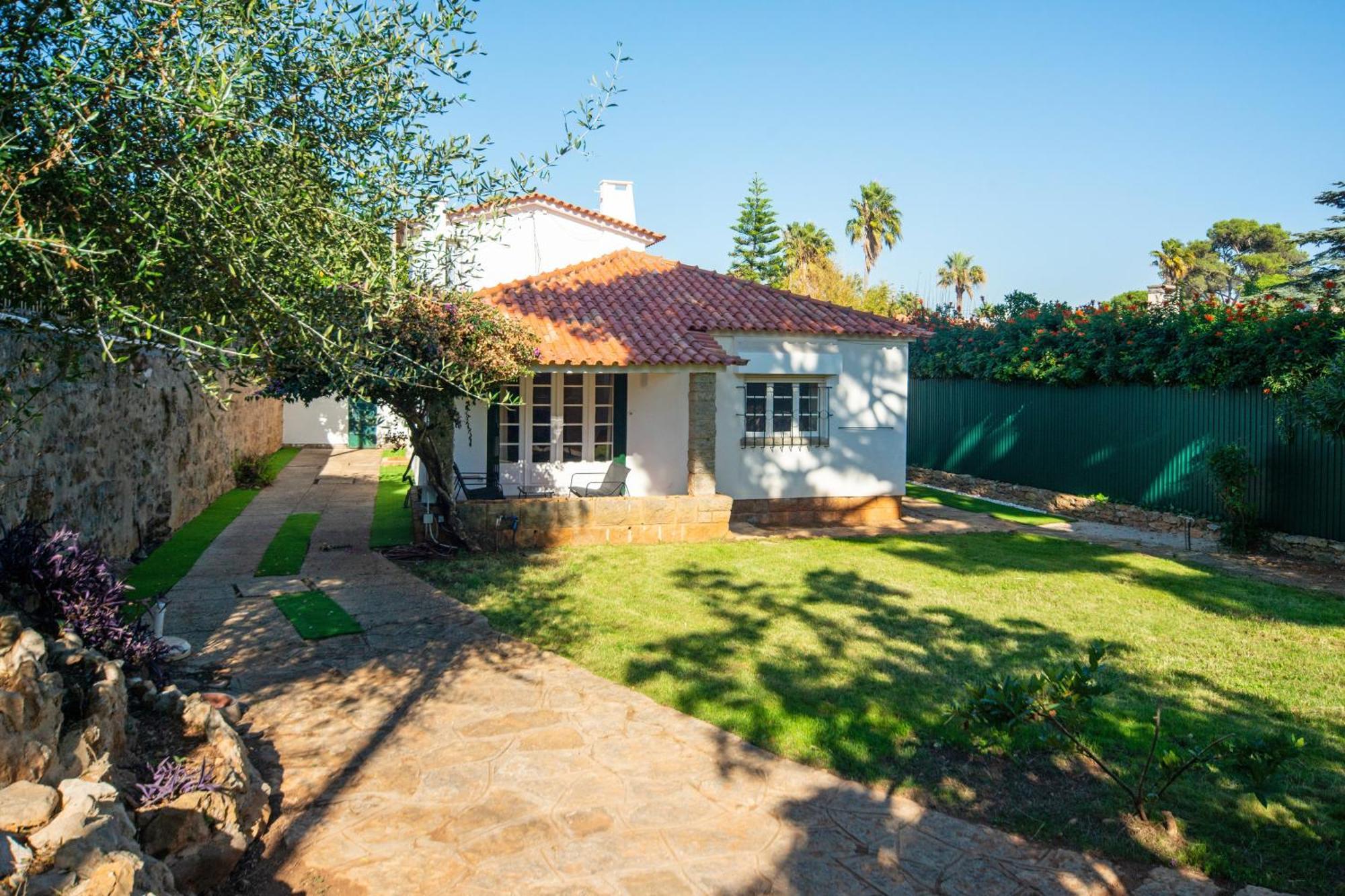 4-Bedroom House In Cascais, Near Guincho Beach Εξωτερικό φωτογραφία